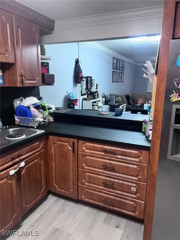 6930 Miami Gardens Drive Hialeah FL 33015
