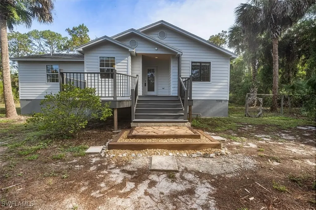 2721 8th Avenue SE Naples FL 34117