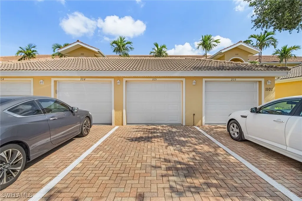 1101 Winding Pines Circle Cape Coral FL 33909