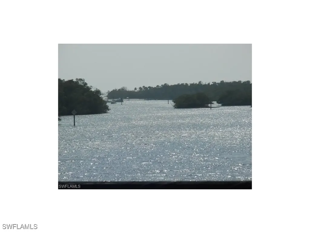 10682 Gulfshore Drive Naples FL 34108-3031