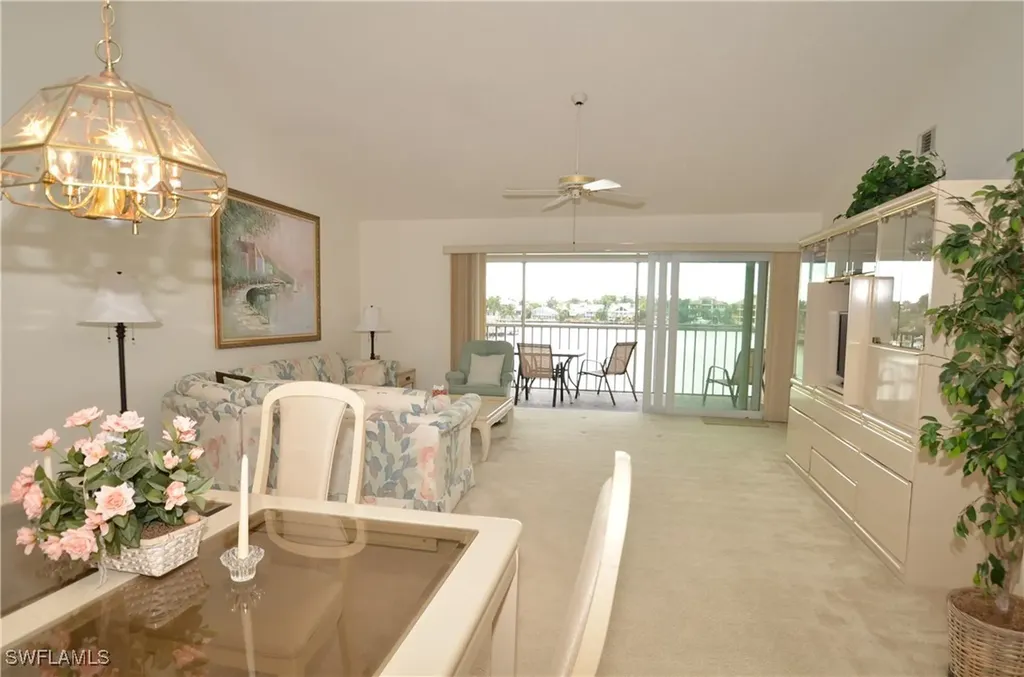 10682 Gulfshore Drive Naples FL 34108-3031