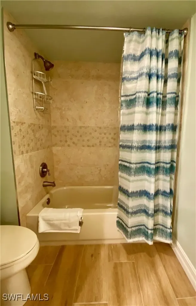 10851 Gulf Shore Drive Naples FL 34108-3004