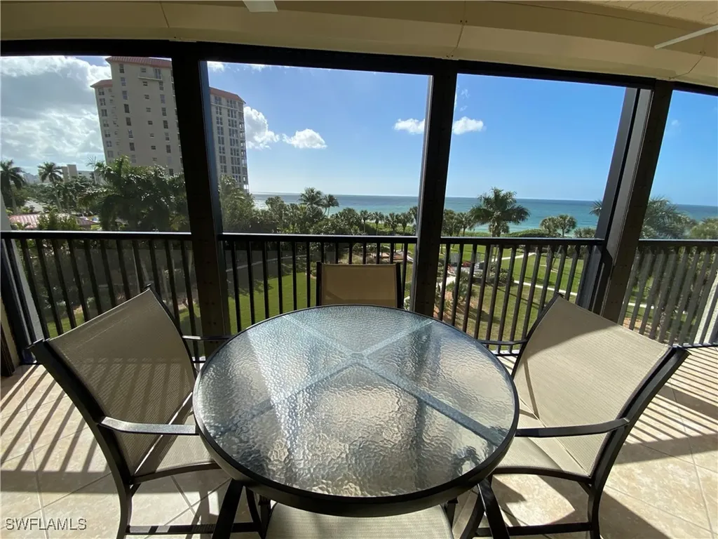 10851 Gulf Shore Drive Naples FL 34108-3004