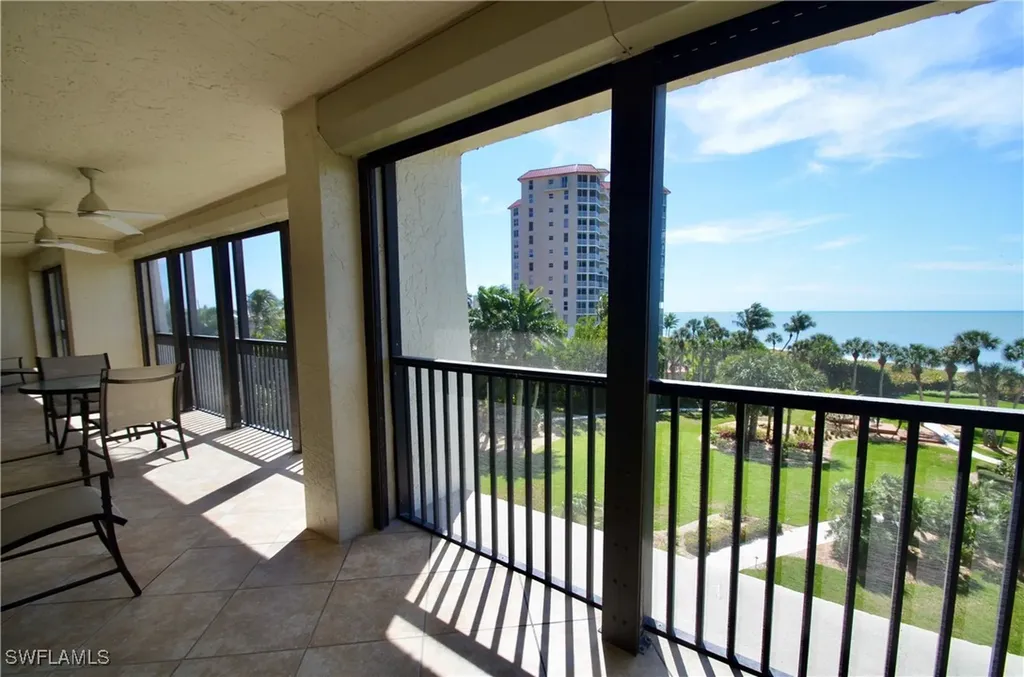 10851 Gulf Shore Drive Naples FL 34108-3004