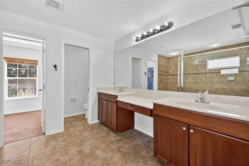 2858 Via Campania Street Fort Myers FL 33905