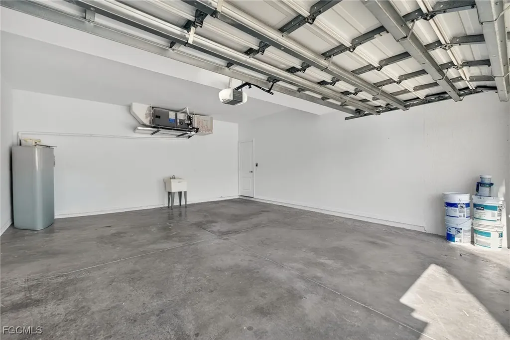 2858 Via Campania Street Fort Myers FL 33905