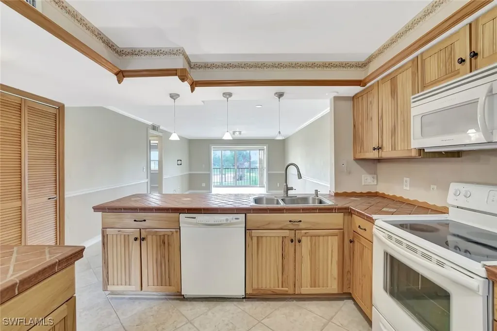 1051 Foxfire Lane Naples FL 34104