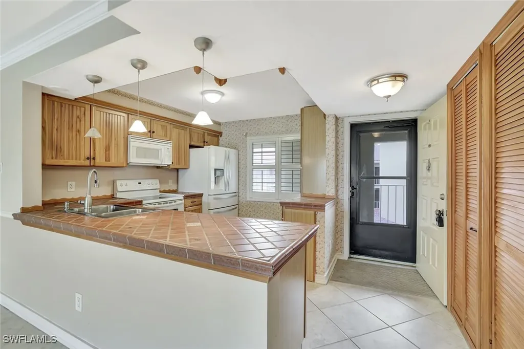 1051 Foxfire Lane Naples FL 34104