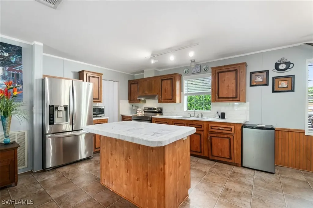 11068 New Moon Court Bonita Springs FL 34135