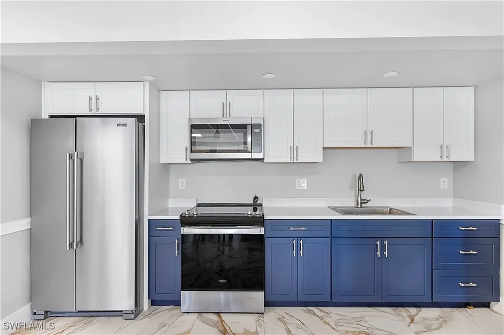 5 Bluebill Avenue Naples FL 34108