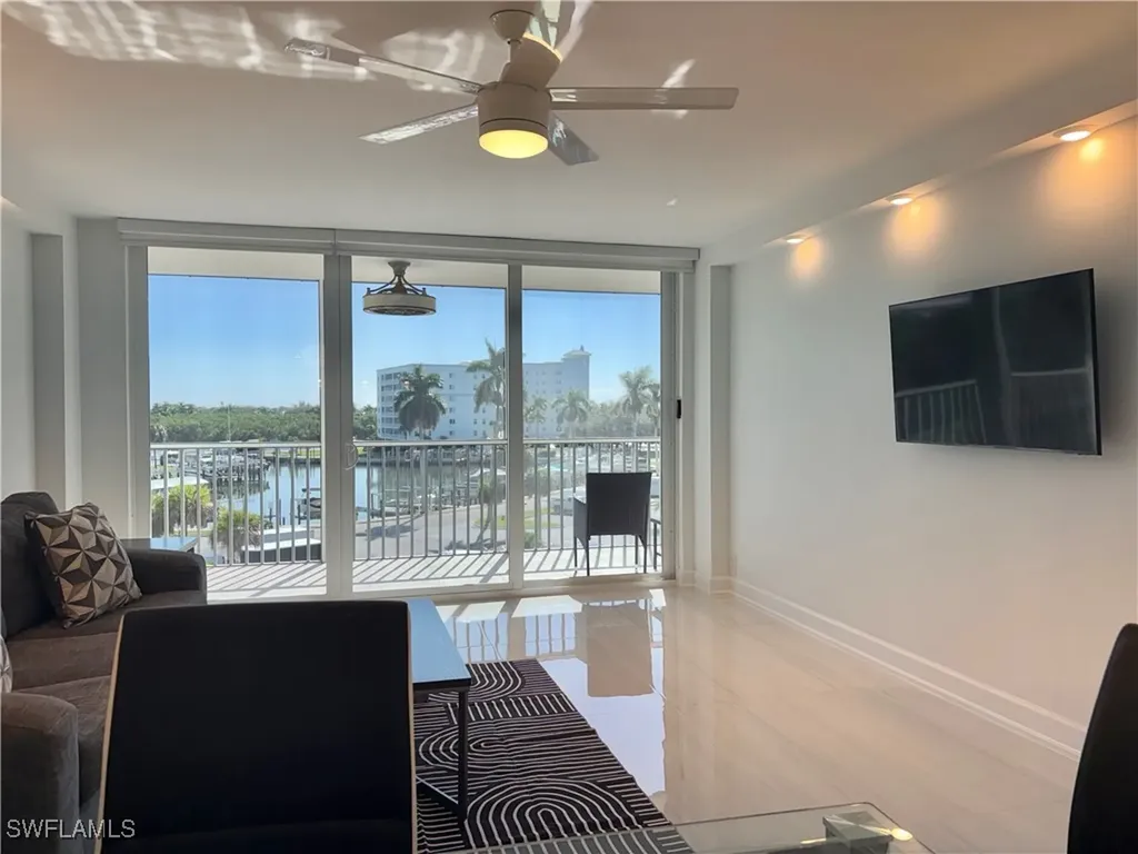 5 Bluebill Avenue Naples FL 34108