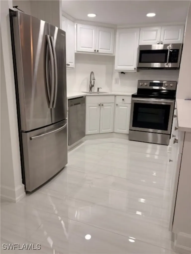 5 Bluebill Avenue Naples FL 34108