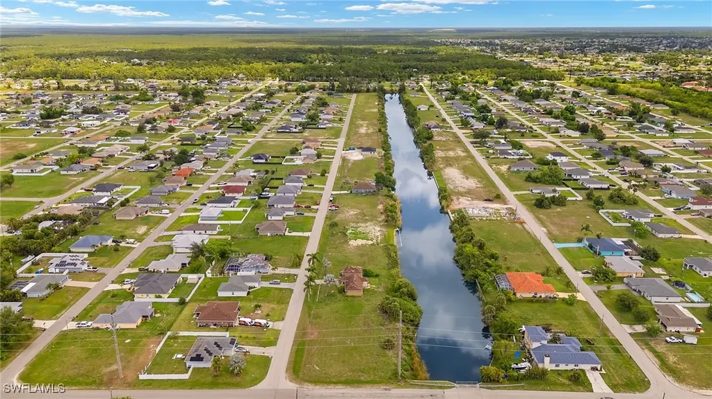 2723 NE 5th Place Cape Coral FL 33909