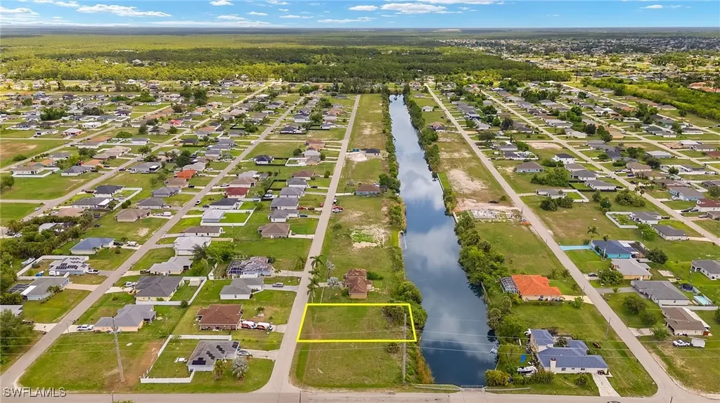 2723 NE 5th Place Cape Coral FL 33909