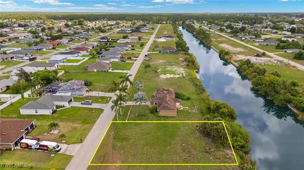 2723 NE 5th Place Cape Coral FL 33909
