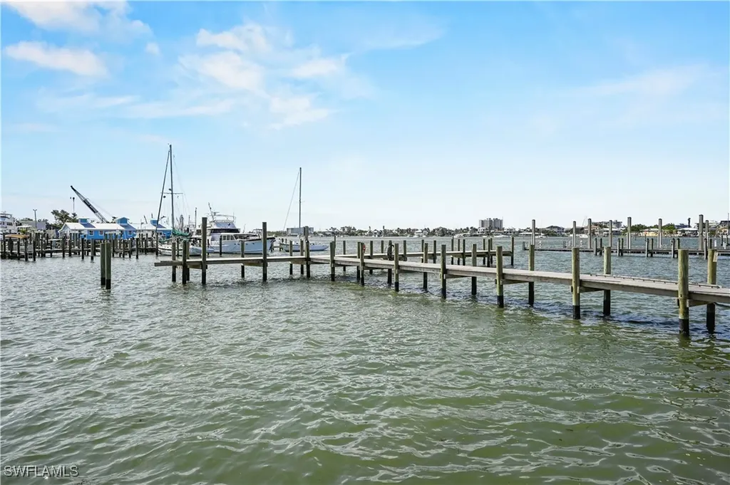 19281 #37 San Carlos Boulevard Fort Myers Beach FL 33931