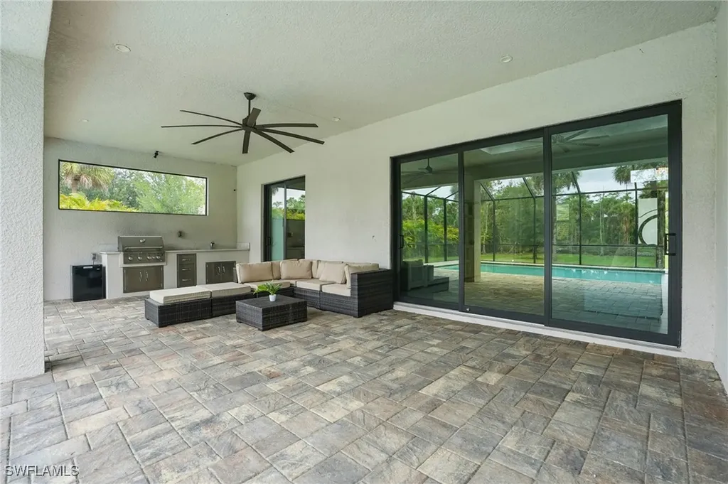 505 7th Street NW Naples FL 34120