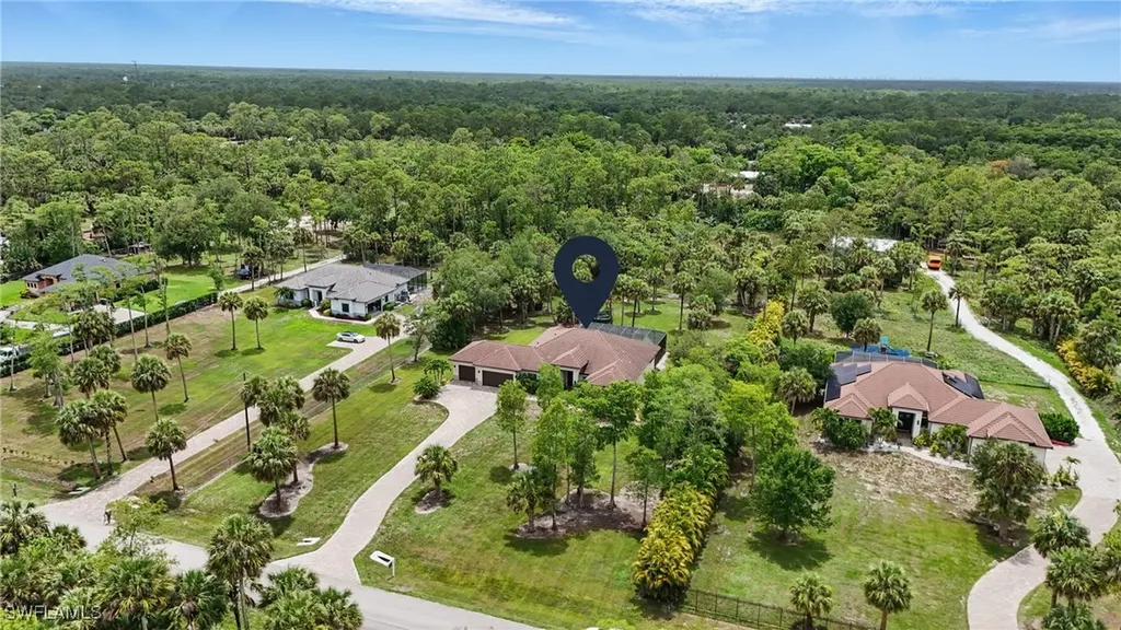 505 7th Street NW Naples FL 34120