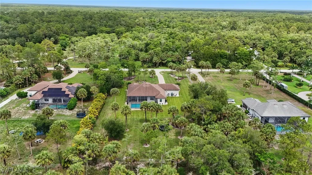 505 7th Street NW Naples FL 34120