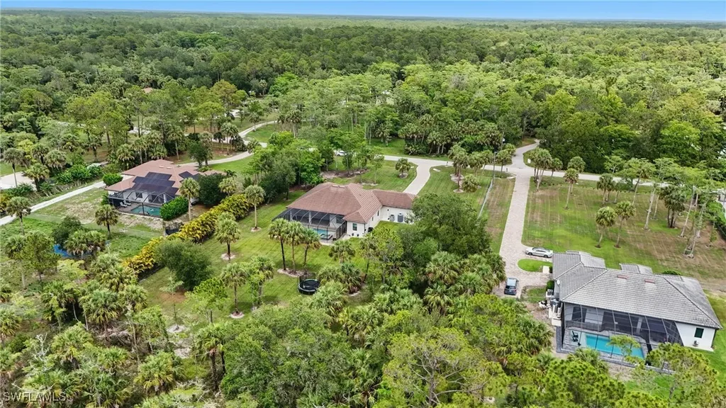 505 7th Street NW Naples FL 34120