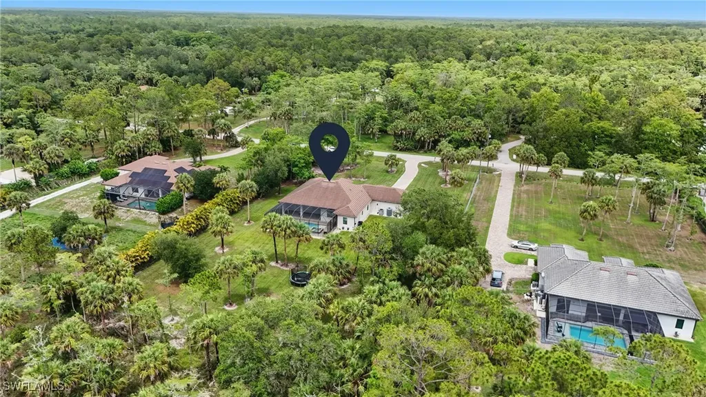 505 7th Street NW Naples FL 34120