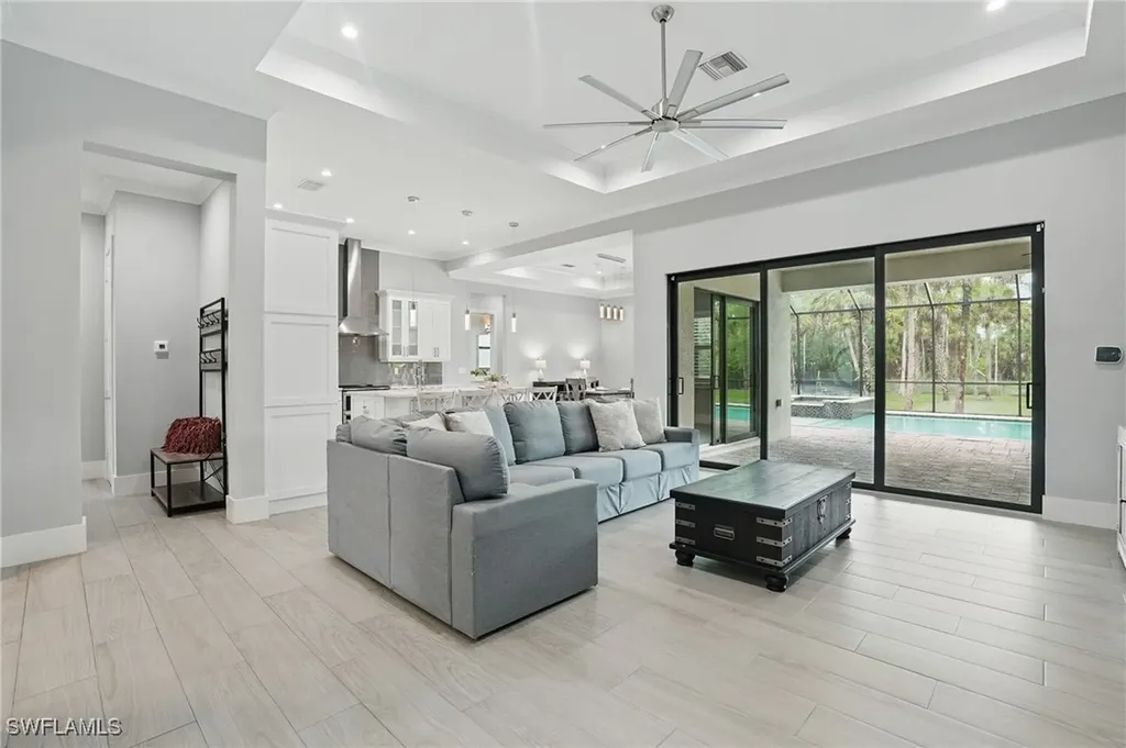 505 7th Street NW Naples FL 34120