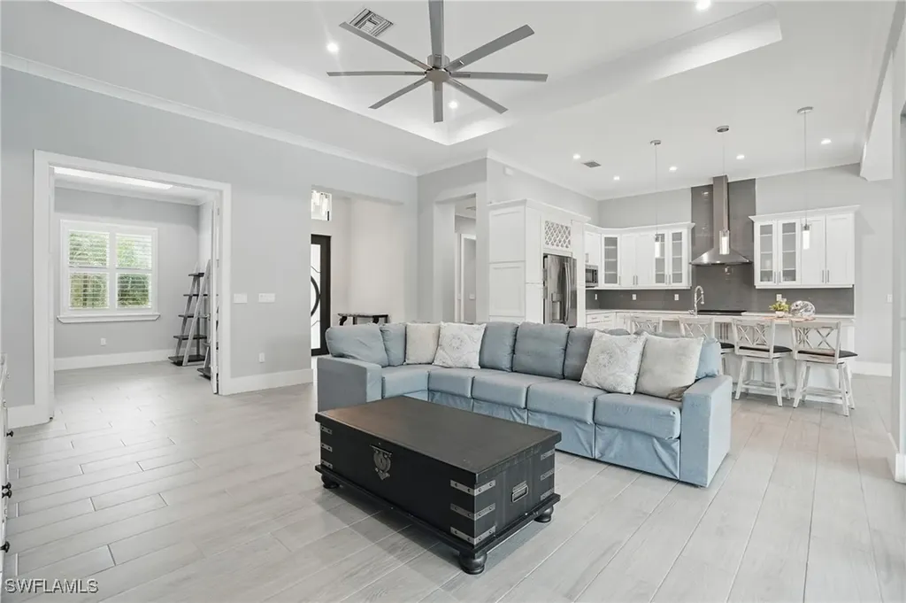505 7th Street NW Naples FL 34120