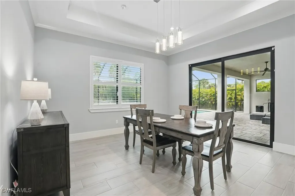 505 7th Street NW Naples FL 34120
