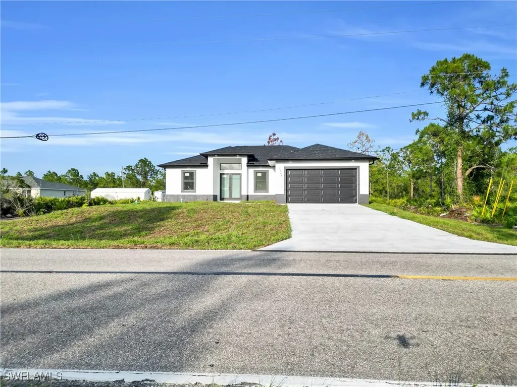1844 Richmond Avenue N Lehigh Acres FL 33972