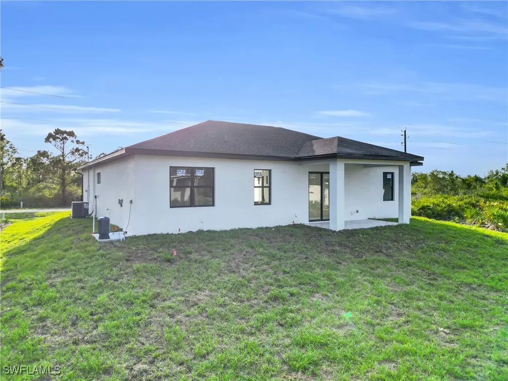 1844 Richmond Avenue N Lehigh Acres FL 33972