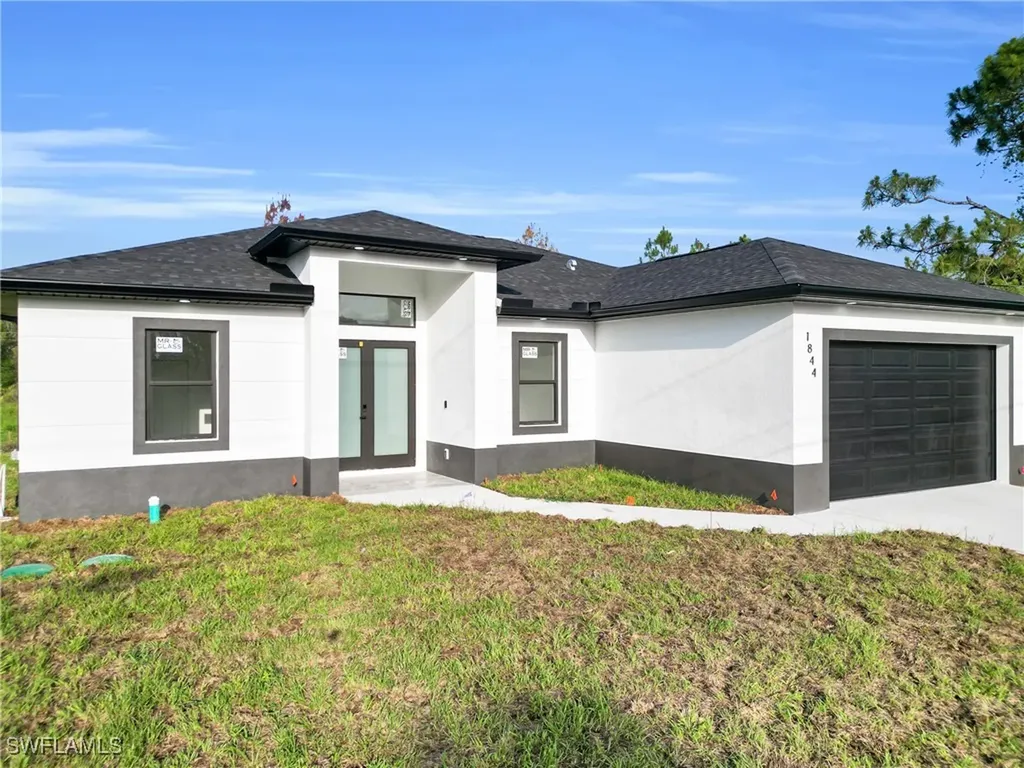 1844 Richmond Avenue N Lehigh Acres FL 33972