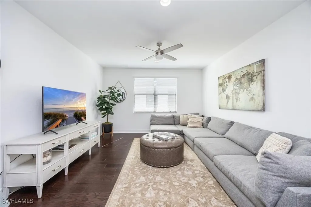 13905 Luna Drive Naples FL 34109