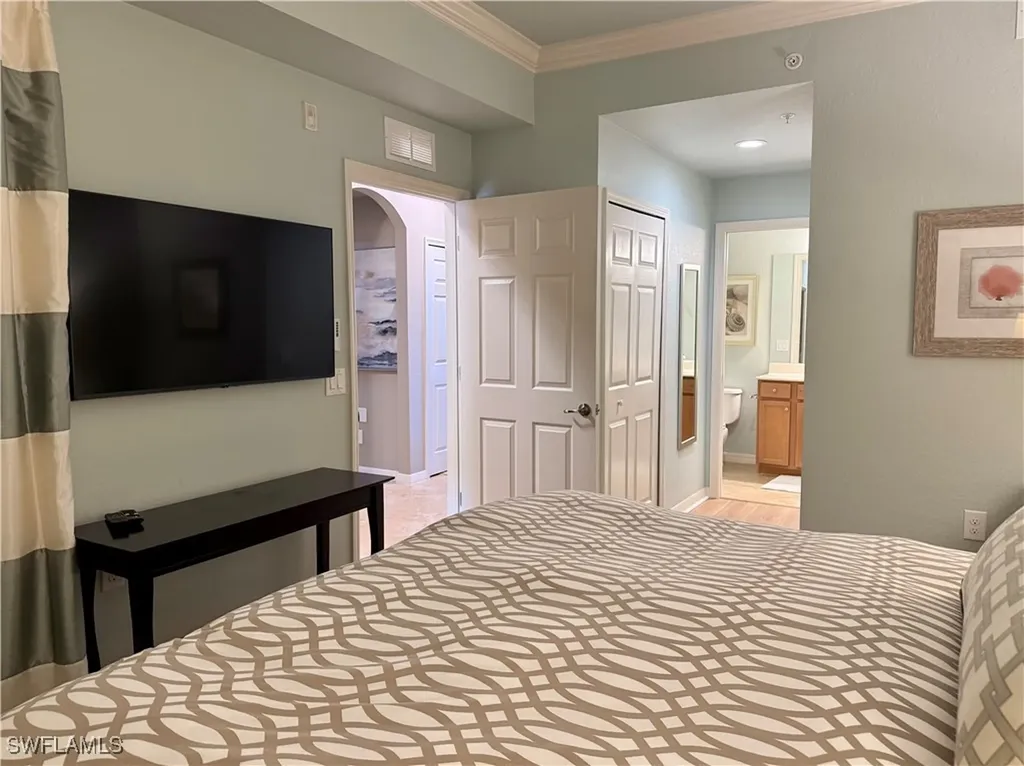 9735 Acqua Court Naples FL 34113