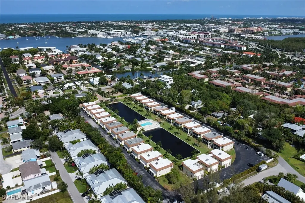 1155 Sandpiper Street Naples FL 34102
