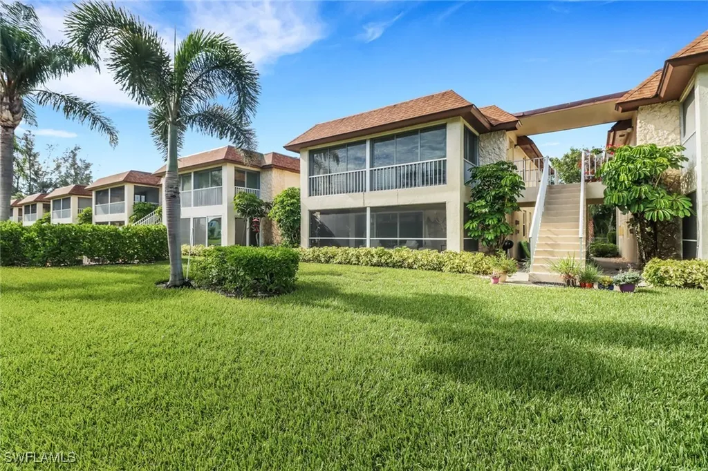 1155 Sandpiper Street Naples FL 34102