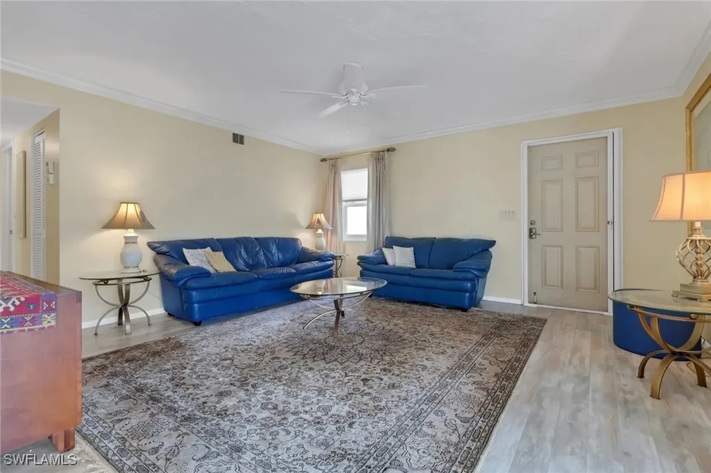 1155 Sandpiper Street Naples FL 34102