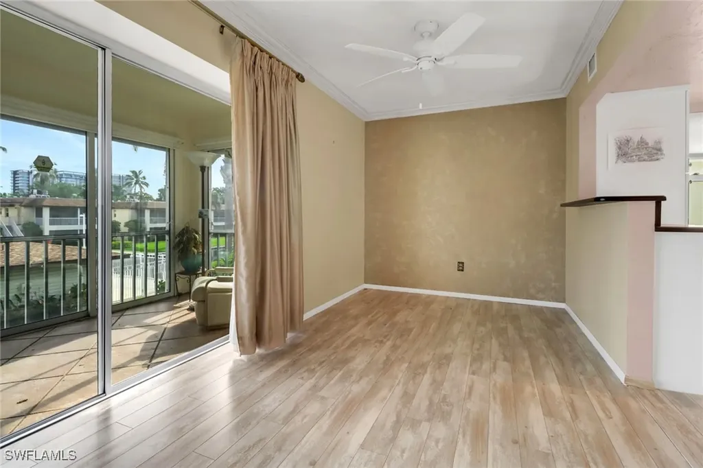 1155 Sandpiper Street Naples FL 34102