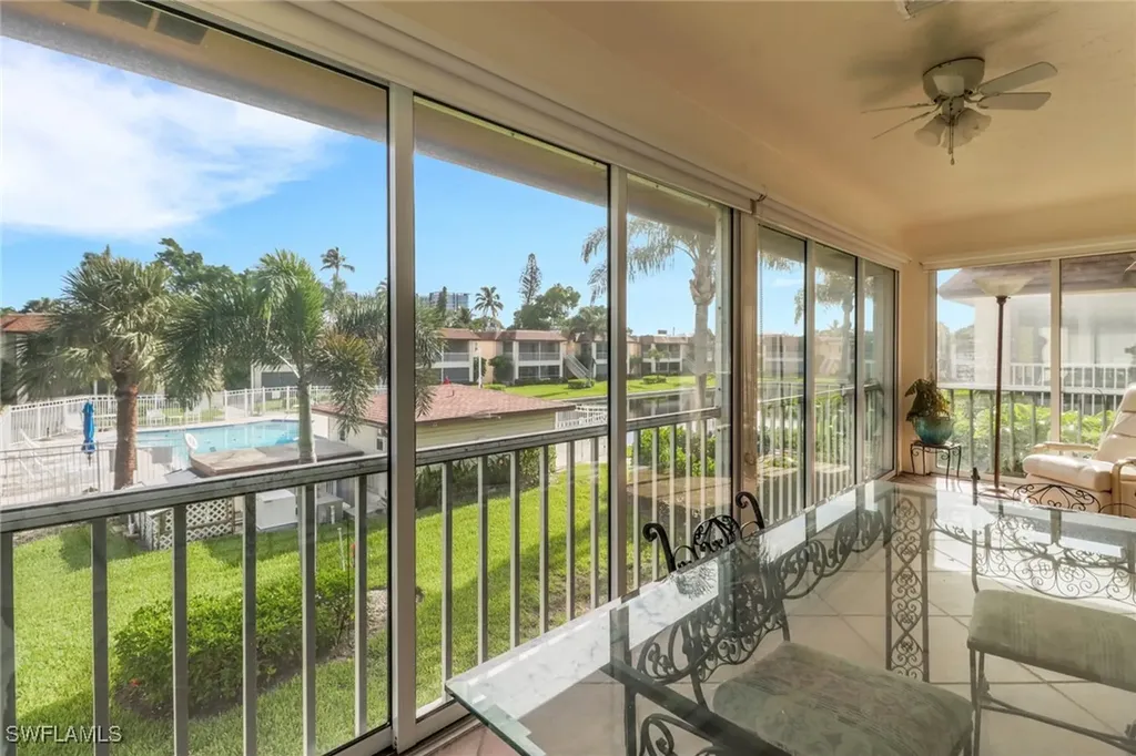 1155 Sandpiper Street Naples FL 34102