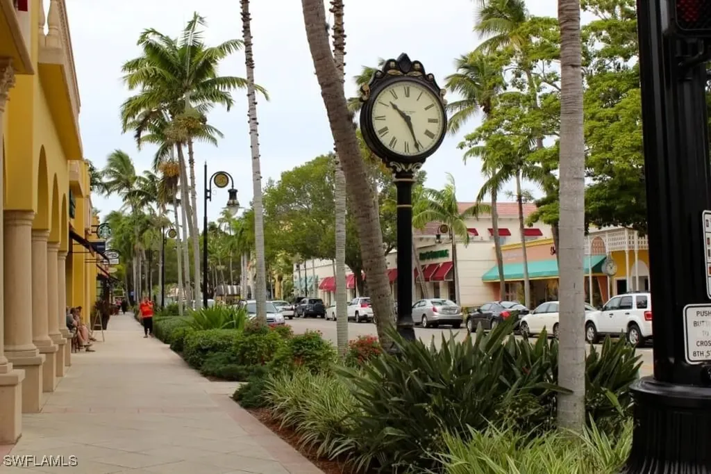 1155 Sandpiper Street Naples FL 34102