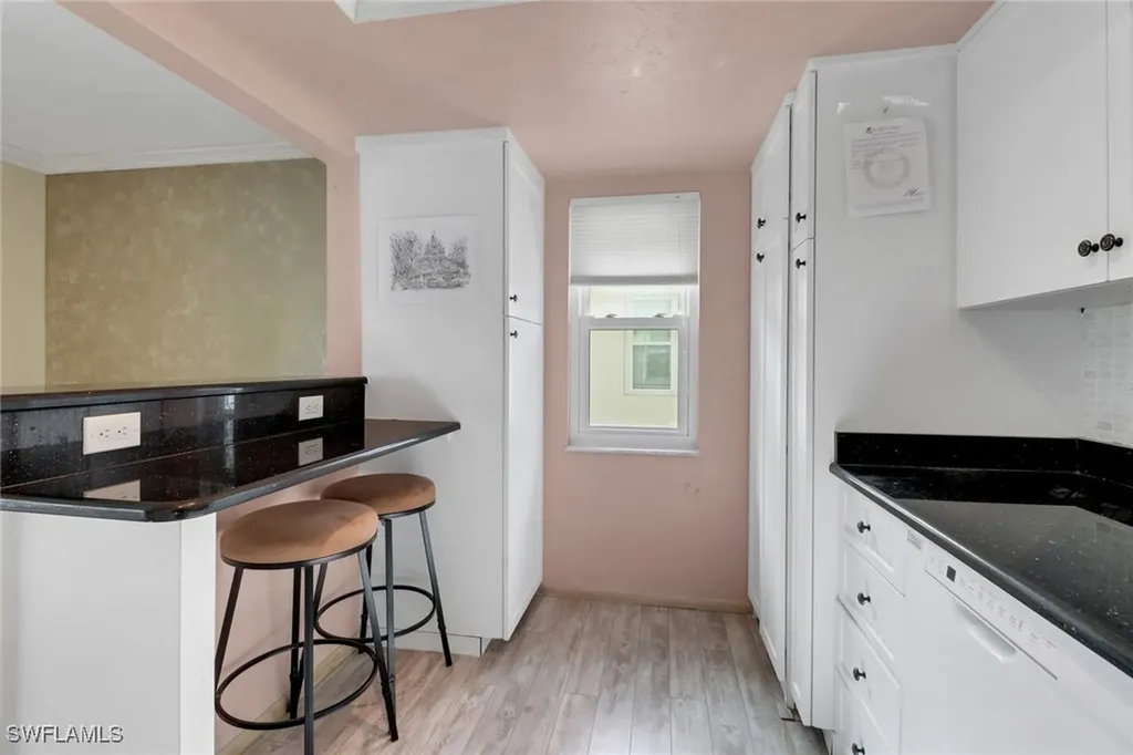 1155 Sandpiper Street Naples FL 34102