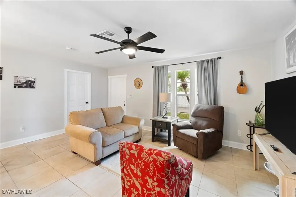 51-55 Lake Street North Fort Myers FL 33903