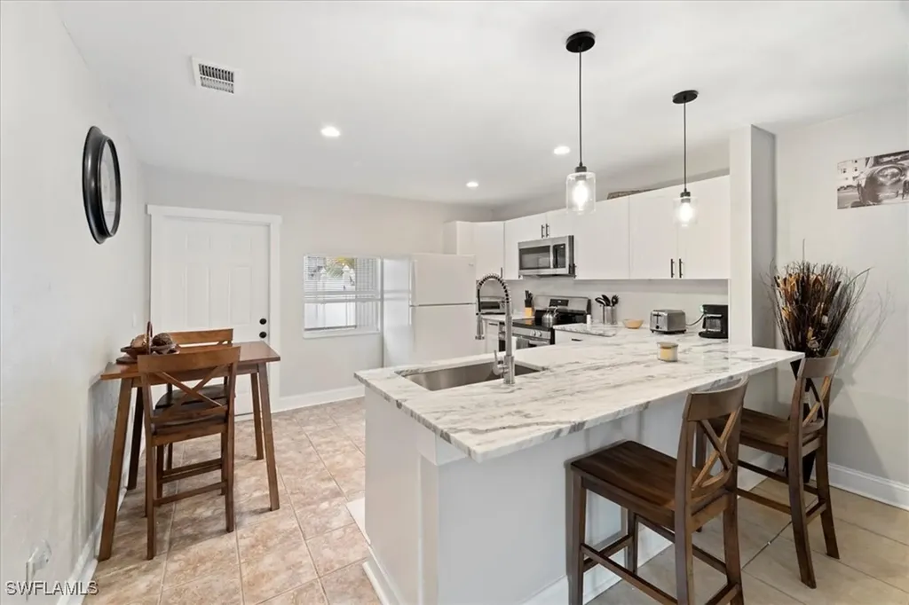 51-55 Lake Street North Fort Myers FL 33903