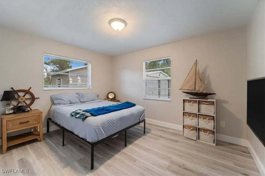 51-55 Lake Street North Fort Myers FL 33903