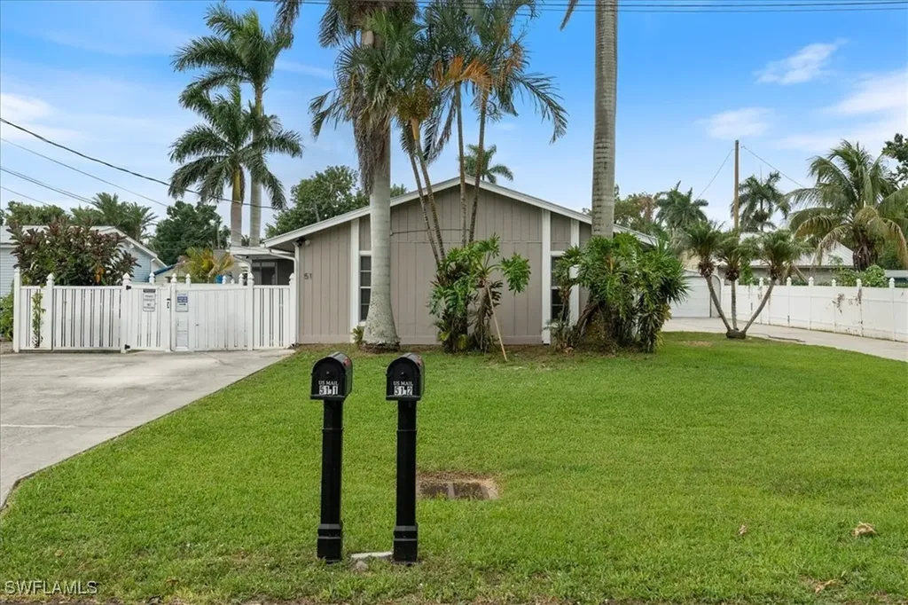 51-55 Lake Street North Fort Myers FL 33903