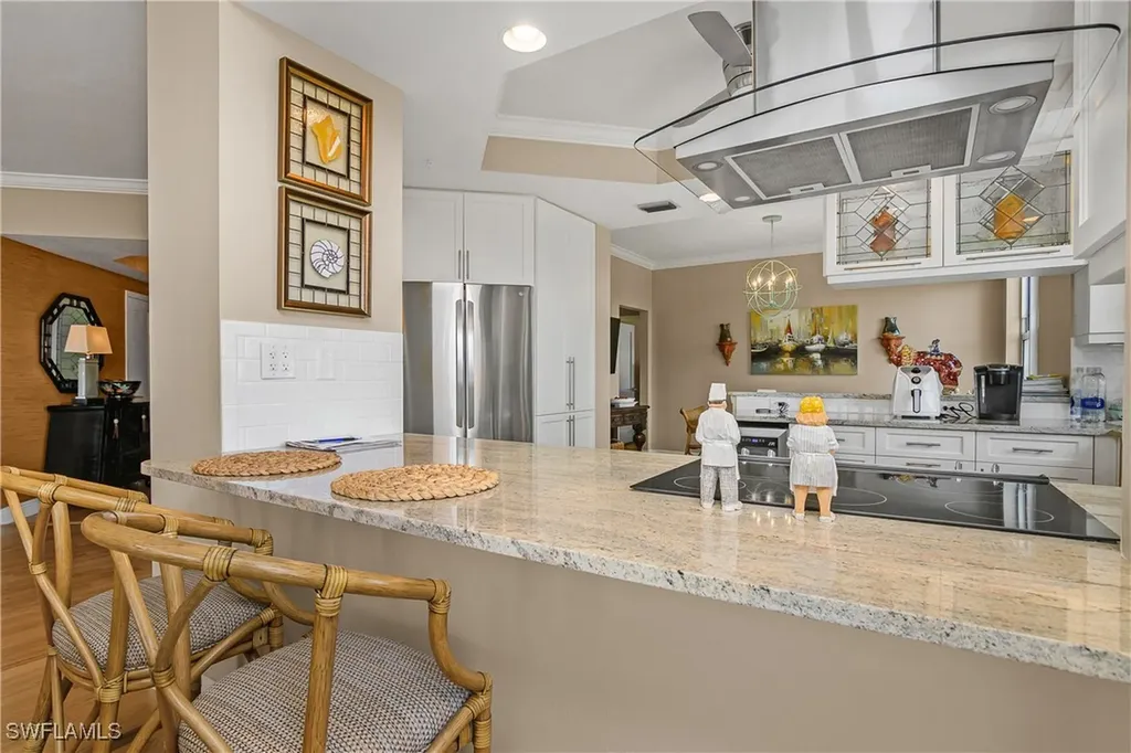 430 Cove Tower Drive Naples FL 34110