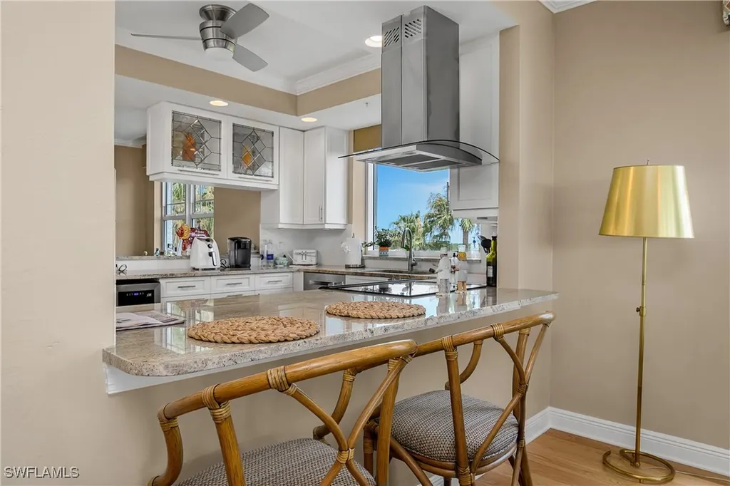 430 Cove Tower Drive Naples FL 34110