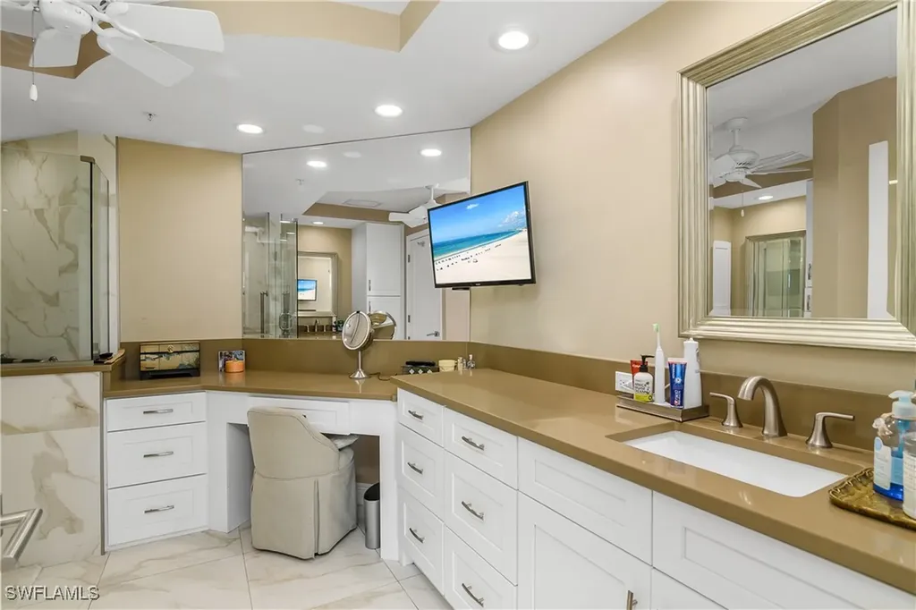 430 Cove Tower Drive Naples FL 34110
