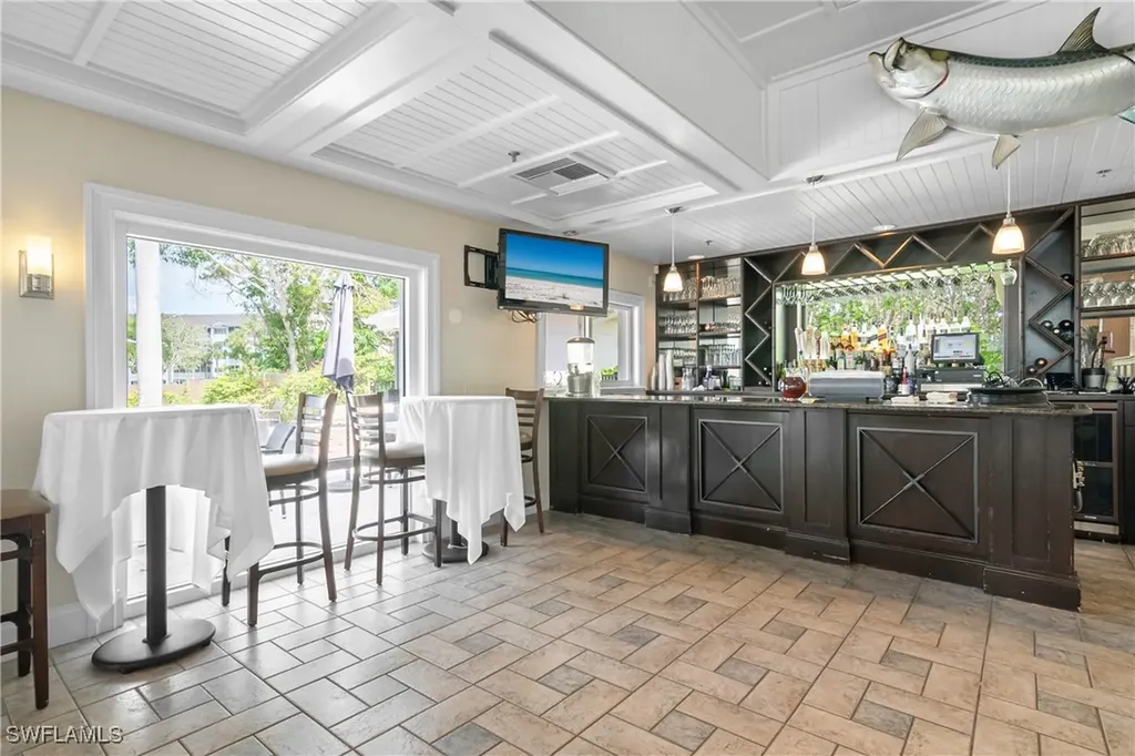 430 Cove Tower Drive Naples FL 34110