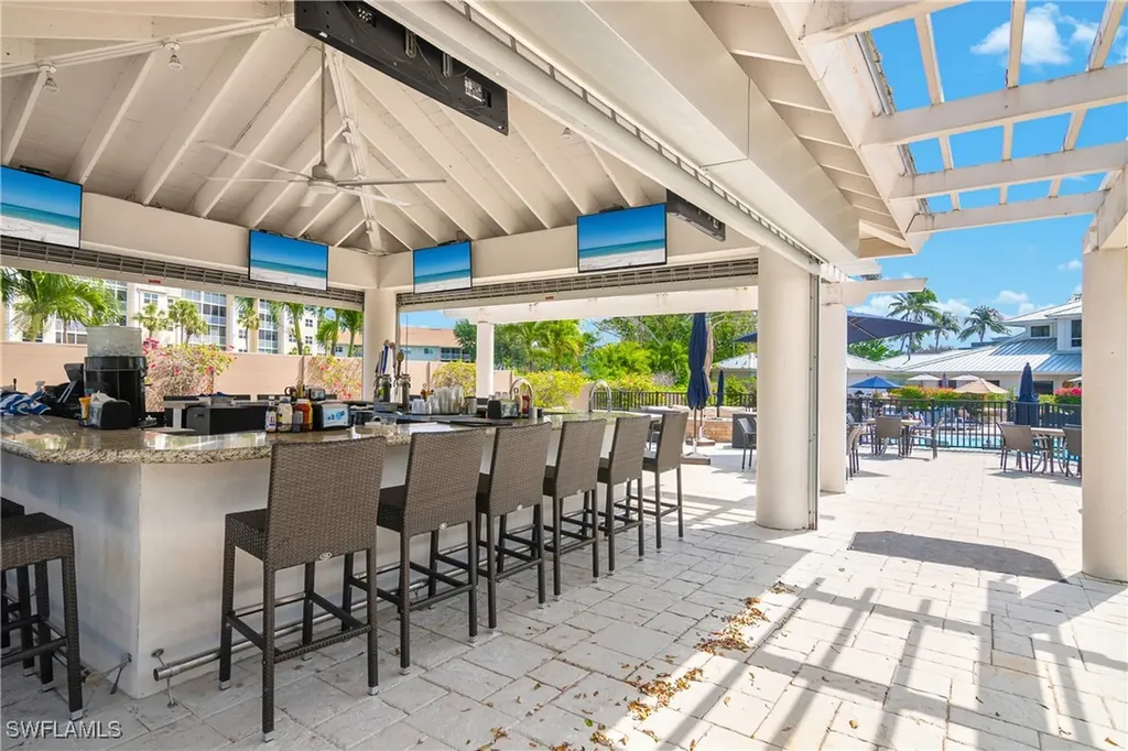 430 Cove Tower Drive Naples FL 34110
