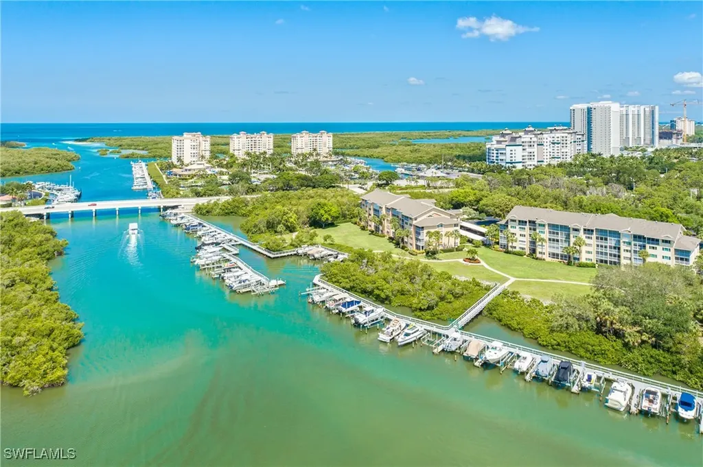 430 Cove Tower Drive Naples FL 34110